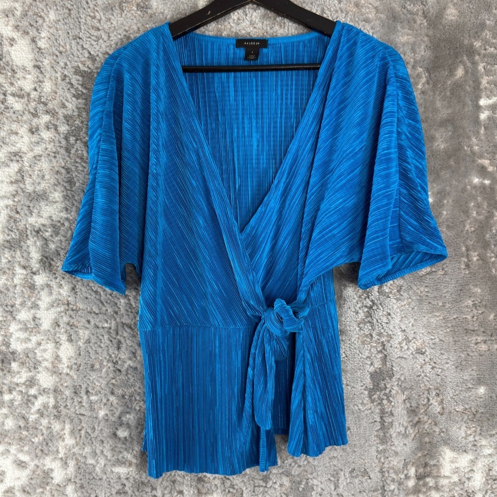Holagenā Size S Casual Wrap Top Tie Blue Short Sleeve V Neck